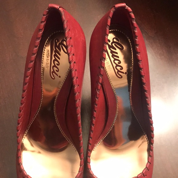 Gucci heels PERFECT CONDITION - Picture 2 of 8